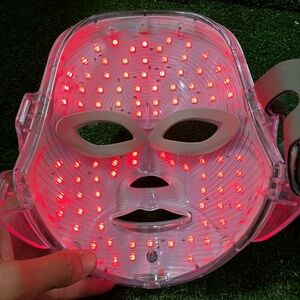 LED Light Therapy Mask